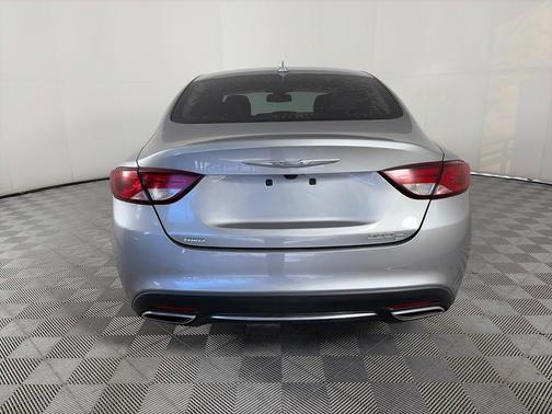 2016 Chrysler 200 C