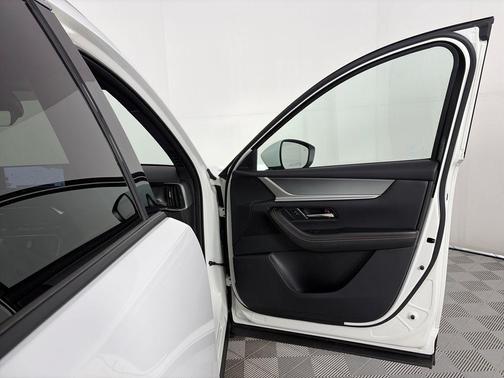 2025 Mazda CX-90 Premium Plus