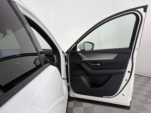 2025 Mazda CX-90 Premium Plus