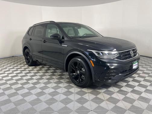 2023 Volkswagen Tiguan 2.0T SE R-Line Black