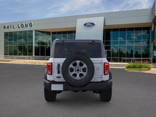 Oxford White 2026 Ford Bronco Big Bend