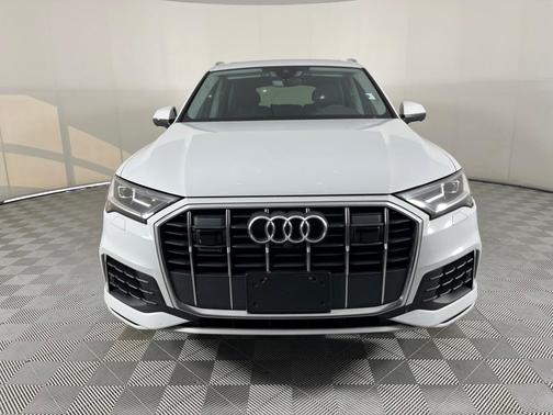 2022 Audi Q7 55 Premium Plus