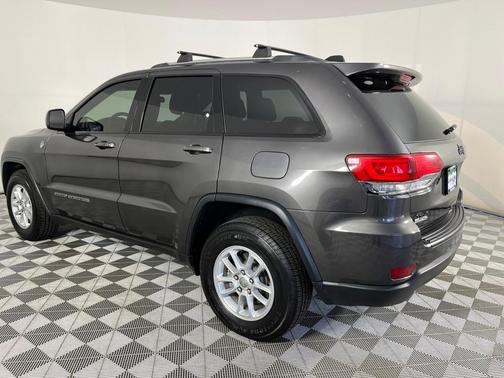 2019 Jeep Grand Cherokee Laredo E