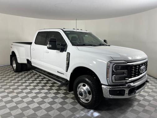 2024 Ford F-350 Lariat Super Duty