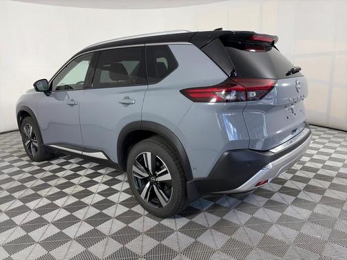 2022 Nissan Rogue Platinum