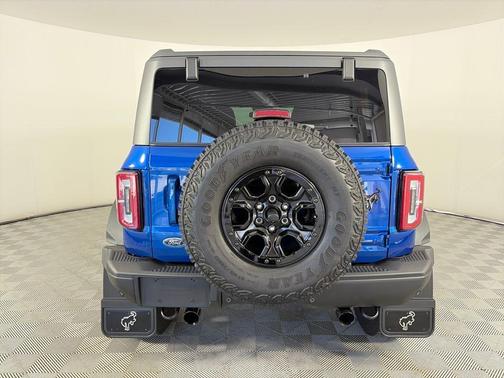 Lightning Blue Metallic 2021 Ford Bronco First Edition