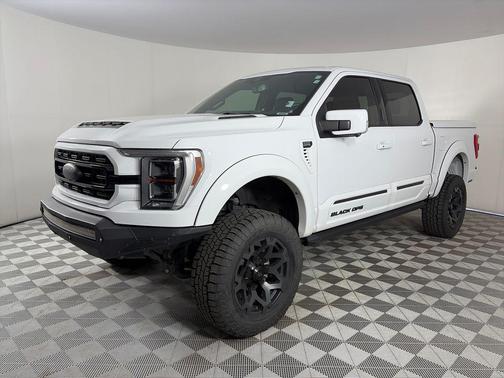 Oxford White 2022 Ford F-150 Lariat