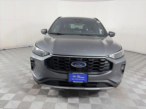 Gray Metallic 2025 Ford Escape ST-Line Select