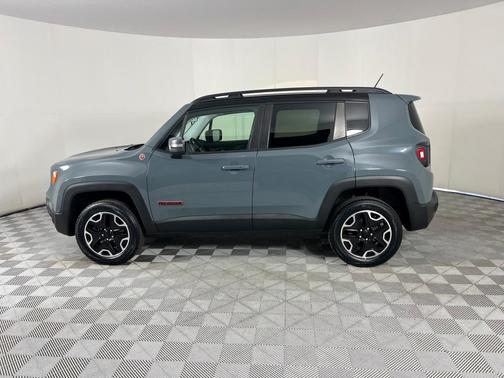 2016 Jeep Renegade Trailhawk