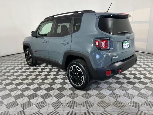 2016 Jeep Renegade Trailhawk