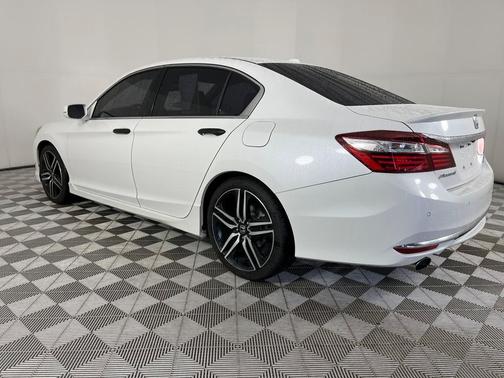 2017 Honda Accord Touring