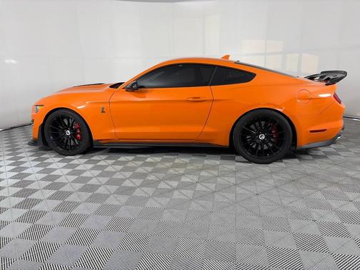 2020 Ford Shelby GT500 Base