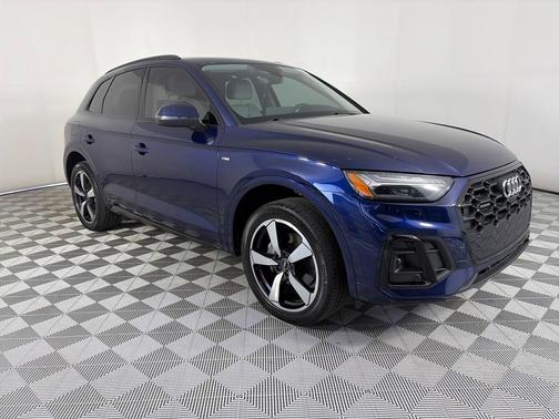 2022 Audi Q5 45 S line Prestige