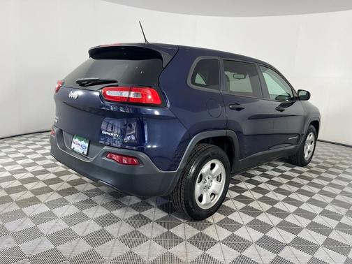 2016 Jeep Cherokee Sport