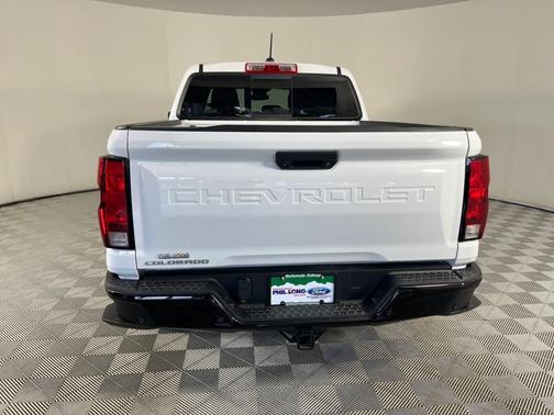 2023 Chevrolet Colorado WT