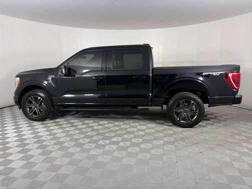 Black 2021 Ford F-150 XLT