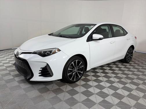 Super White 2019 Toyota Corolla SE