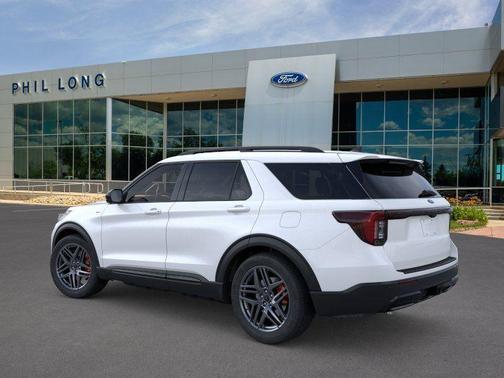 Star White 2026 Ford Explorer ST-Line