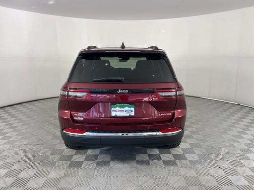 2023 Jeep Grand Cherokee Laredo