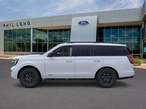 Space Silver 2026 Ford Expedition Tremor