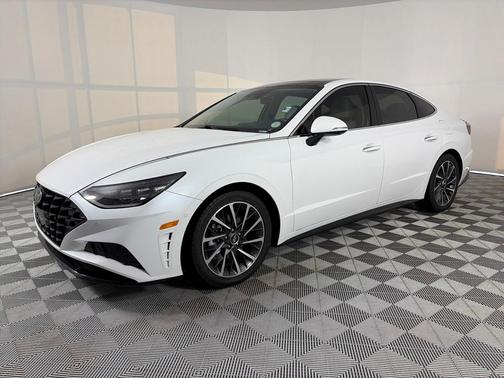 2022 Hyundai SONATA Limited