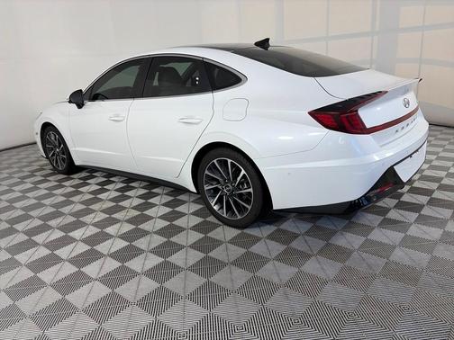 2022 Hyundai SONATA Limited