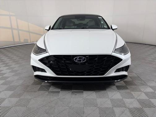 2022 Hyundai SONATA Limited