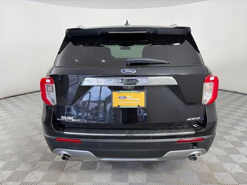 Black Metallic 2023 Ford Explorer Limited