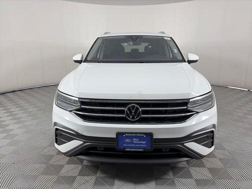 Pure White 2022 Volkswagen Tiguan 2.0T SE