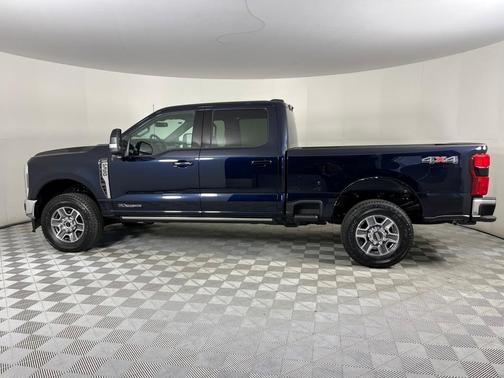 2025 Ford F-350 Lariat Super Duty