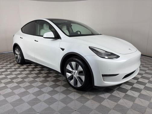 White 2021 Tesla Model Y Long Range