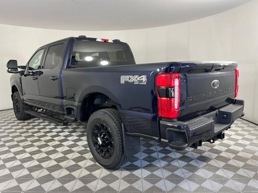 2025 Ford F-350 Lariat Super Duty