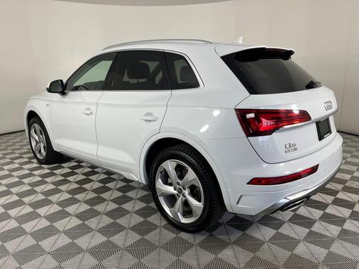 2022 Audi Q5 45 S line quattro Premium