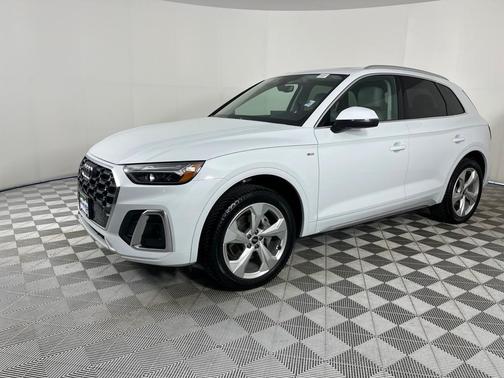 2022 Audi Q5 45 S line quattro Premium