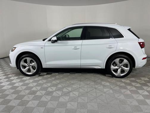 2022 Audi Q5 45 S line quattro Premium