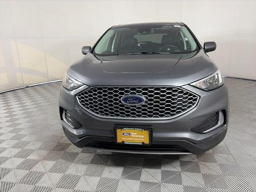 Gray Metallic 2024 Ford Edge SEL