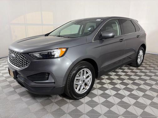 Gray Metallic 2024 Ford Edge SEL