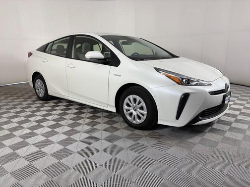 2020 Toyota Prius L