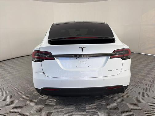 2020 Tesla Model X Long Range