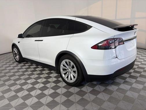 2020 Tesla Model X Long Range