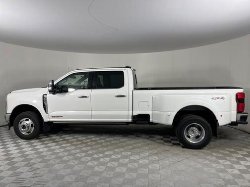 2023 Ford F-350 Lariat Super Duty