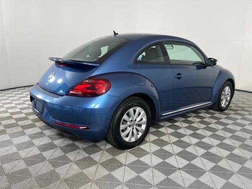2019 Volkswagen Beetle 2.0T S