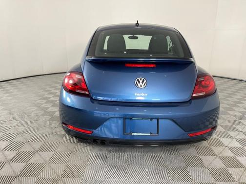 2019 Volkswagen Beetle 2.0T S