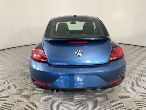 2019 Volkswagen Beetle 2.0T S