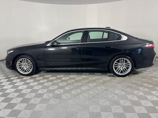 2024 BMW 530 i xDrive