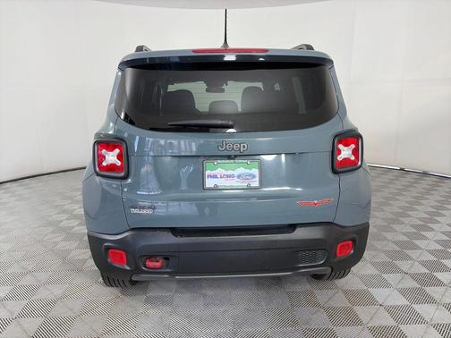 2016 Jeep Renegade Trailhawk