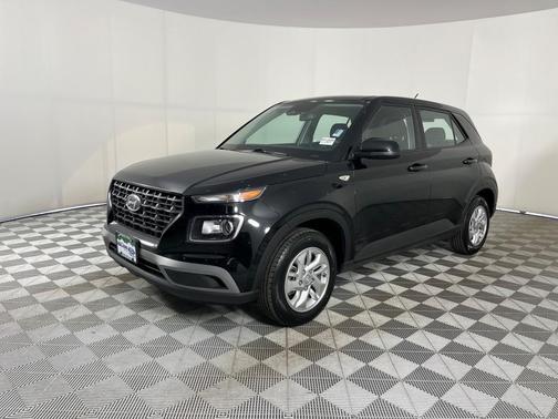 2024 Hyundai VENUE SE
