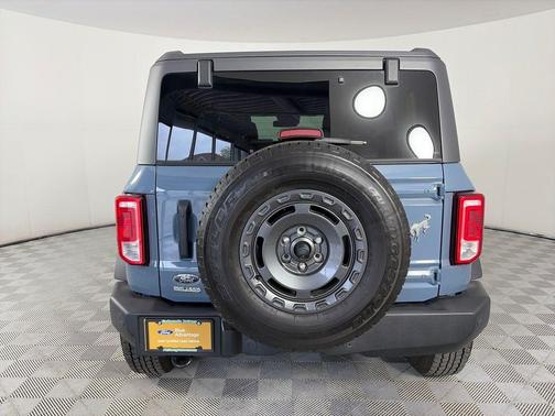 Azure Gray Metallic 2024 Ford Bronco Big Bend