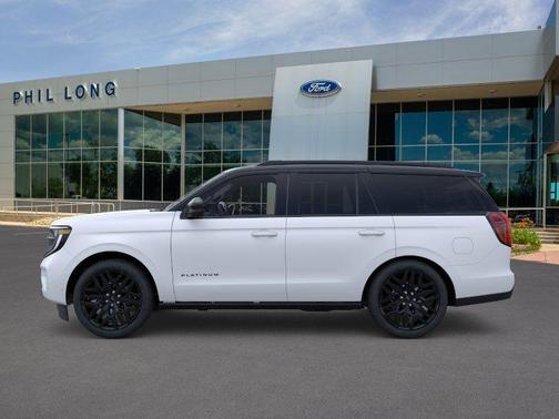 Star White 2026 Ford Expedition Platinum