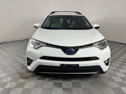 2017 Toyota RAV4 Hybrid XLE
